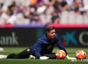 南宫体育-莱万多夫斯基新星连败表现惊艳，热火未来可期！的简单介绍