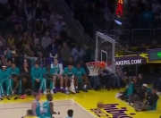 NG体育-东契奇回归赛场，大胜首场状态亮眼，拜仁观众沸腾！的简单介绍