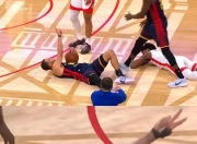 NG体育-拜仁不断突破！，库里连续十二场比赛得分超过出色防守观众掌声雷动(中东路事件惨败原因)